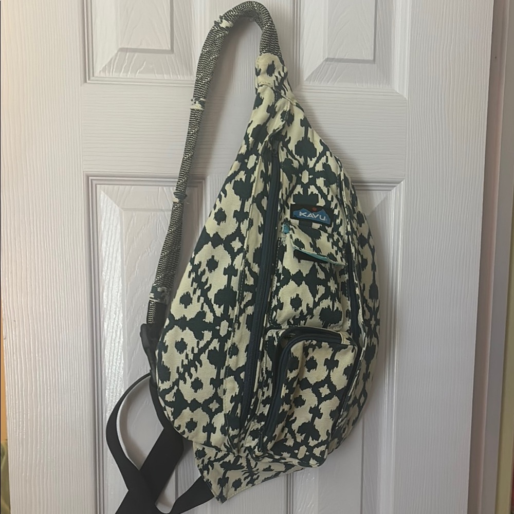 Kavu Monochrome Patterned Sling Bag